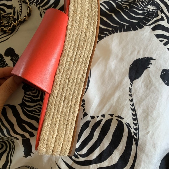 Tibi - Picture 5 of 7